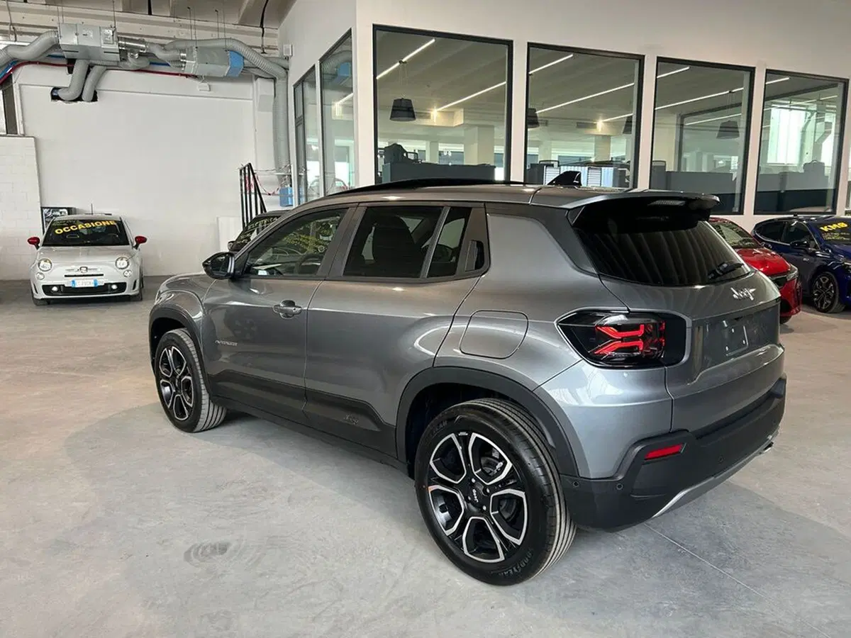 Jeep Avenger nuova a Torino (6)