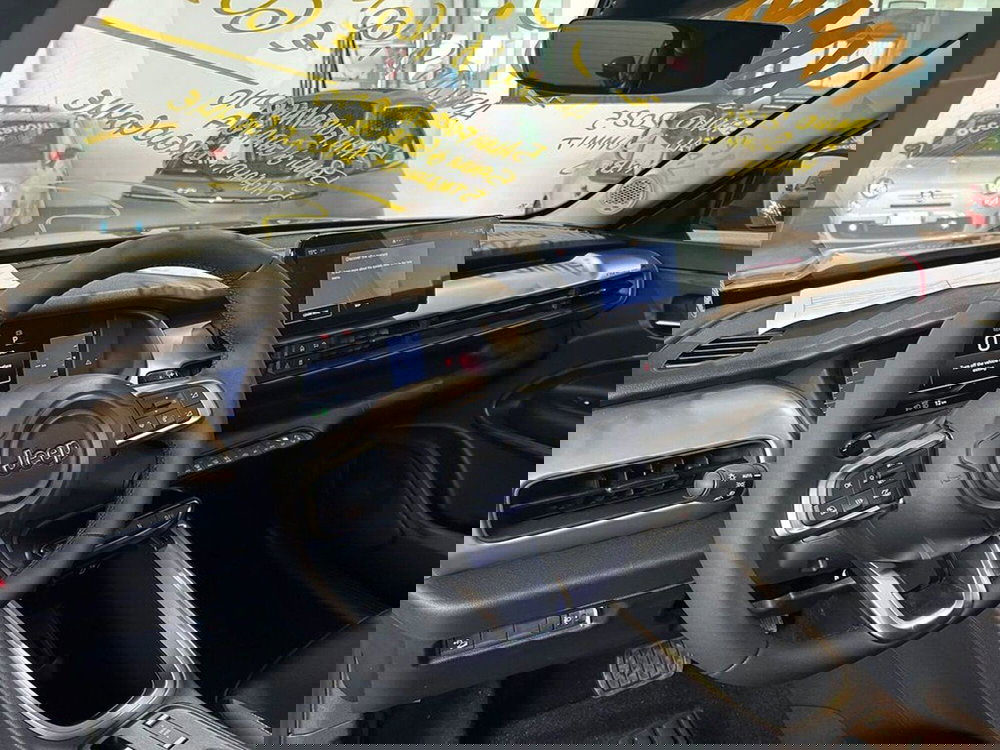 Jeep Avenger nuova a Torino (9)