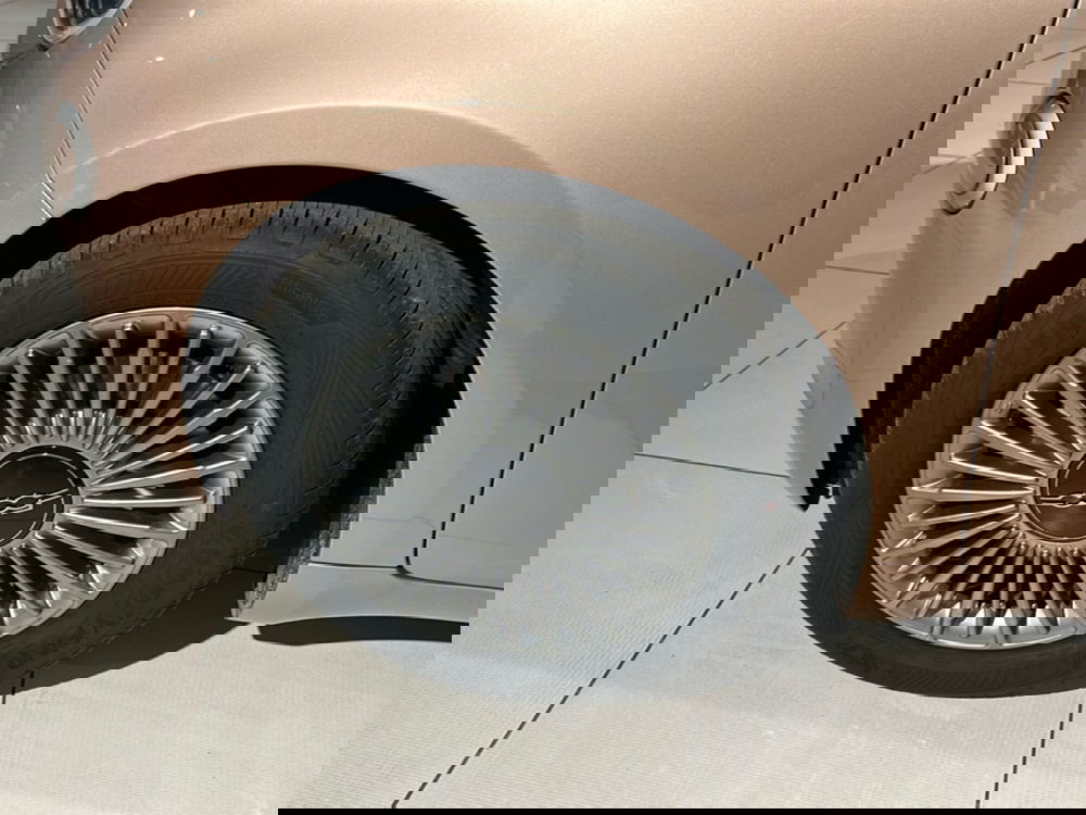 Fiat 500 nuova a Bergamo (11)