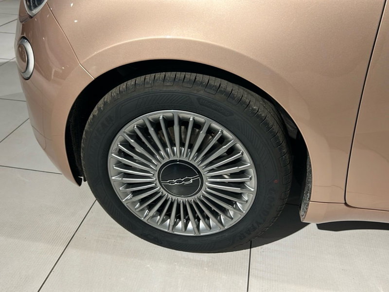 Fiat 500 nuova a Bergamo (11)