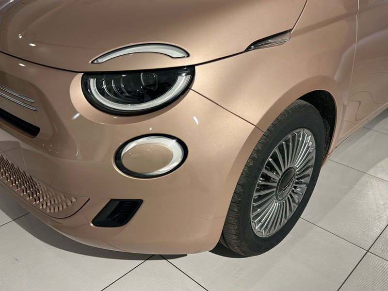 Fiat 500 nuova a Bergamo (12)