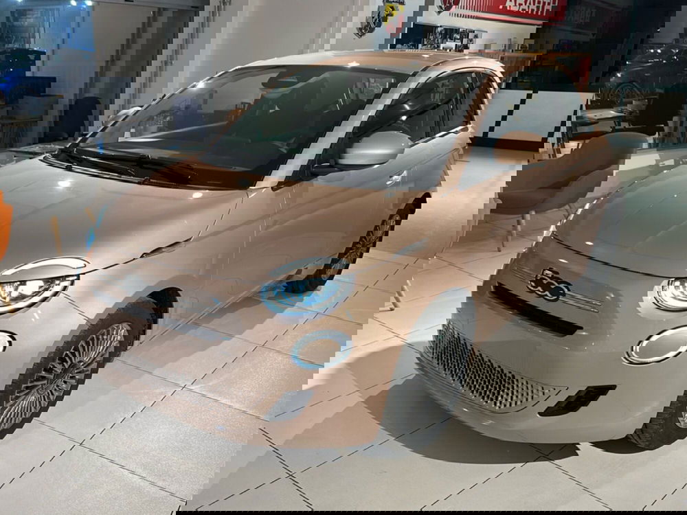 Fiat 500 nuova a Bergamo (20)