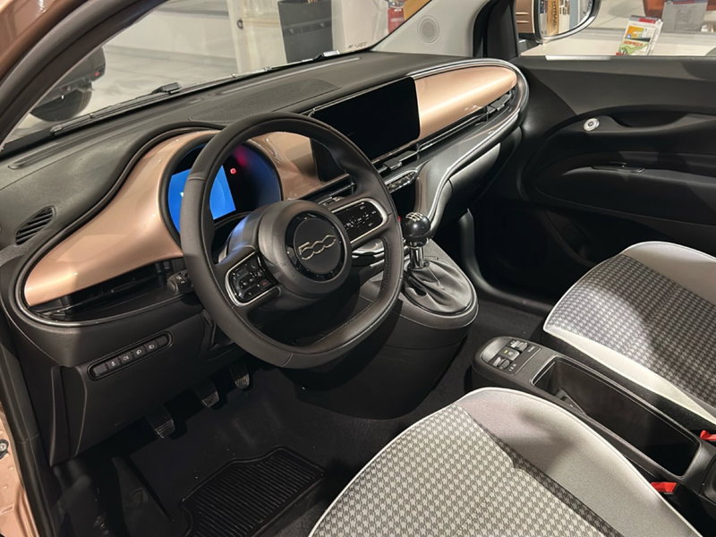 Fiat 500 nuova a Bergamo (7)