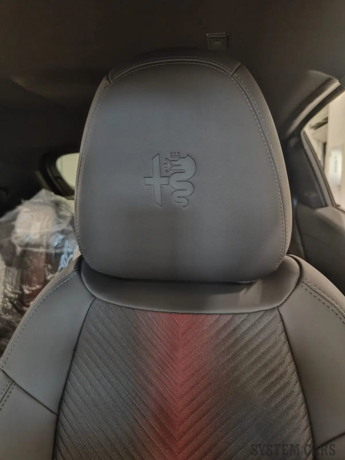 Alfa Romeo Junior nuova a Varese (14)