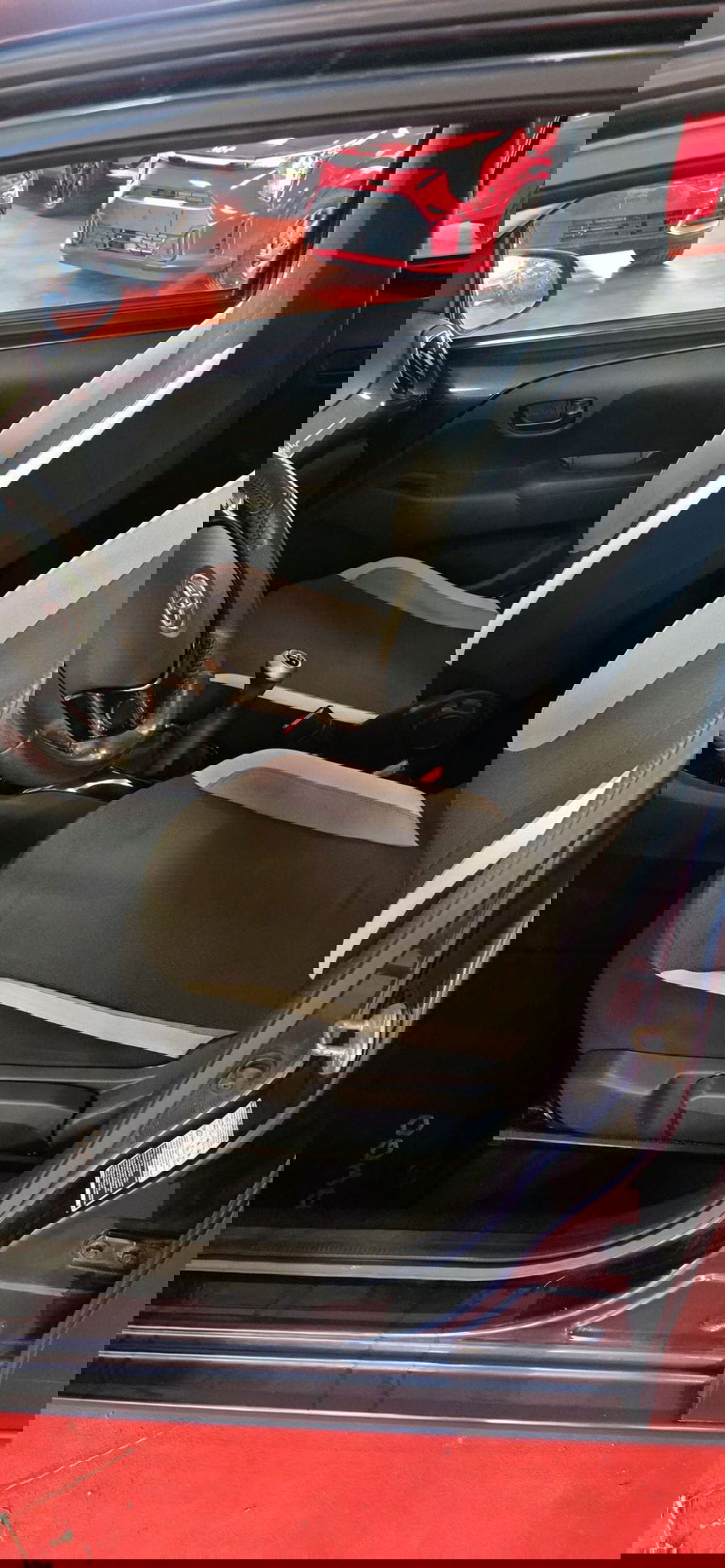 Toyota Aygo usata a Messina (6)