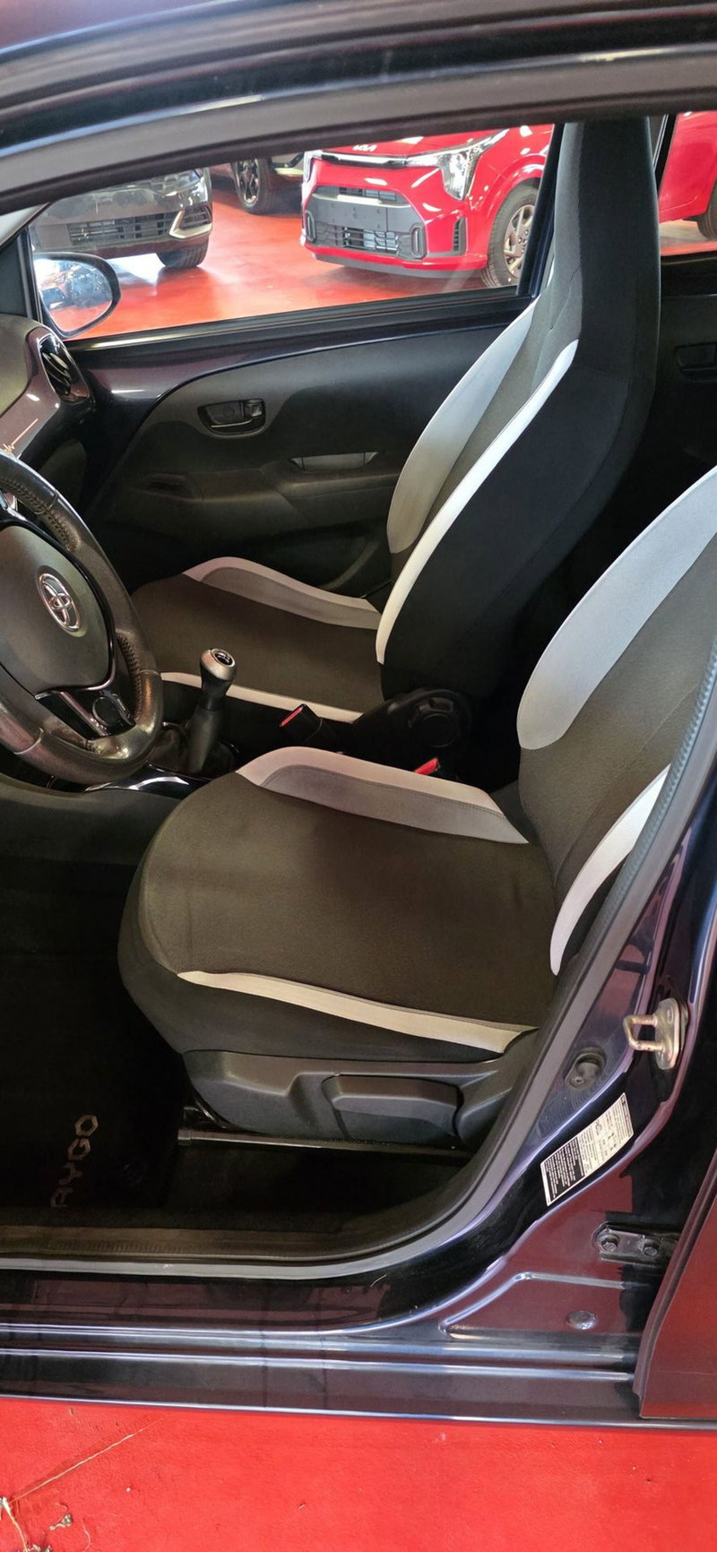 Toyota Aygo usata a Messina (6)