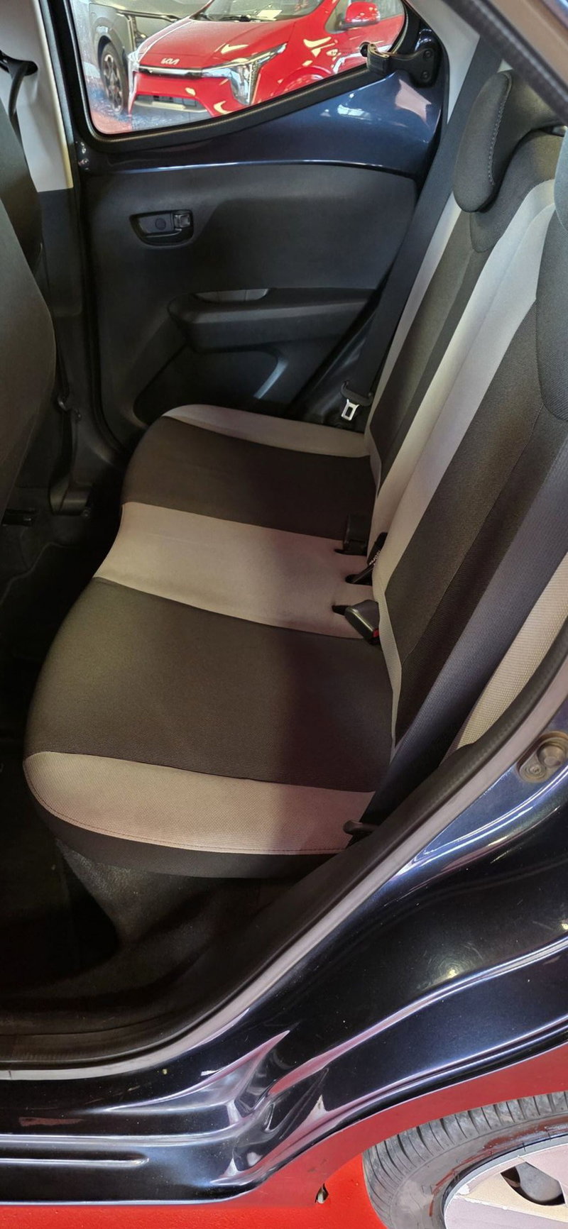 Toyota Aygo usata a Messina (7)