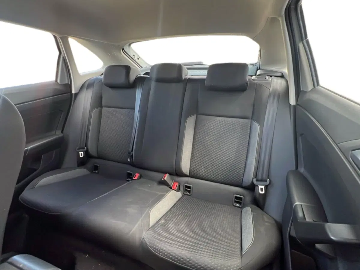 Volkswagen Taigo usata a Grosseto (12)
