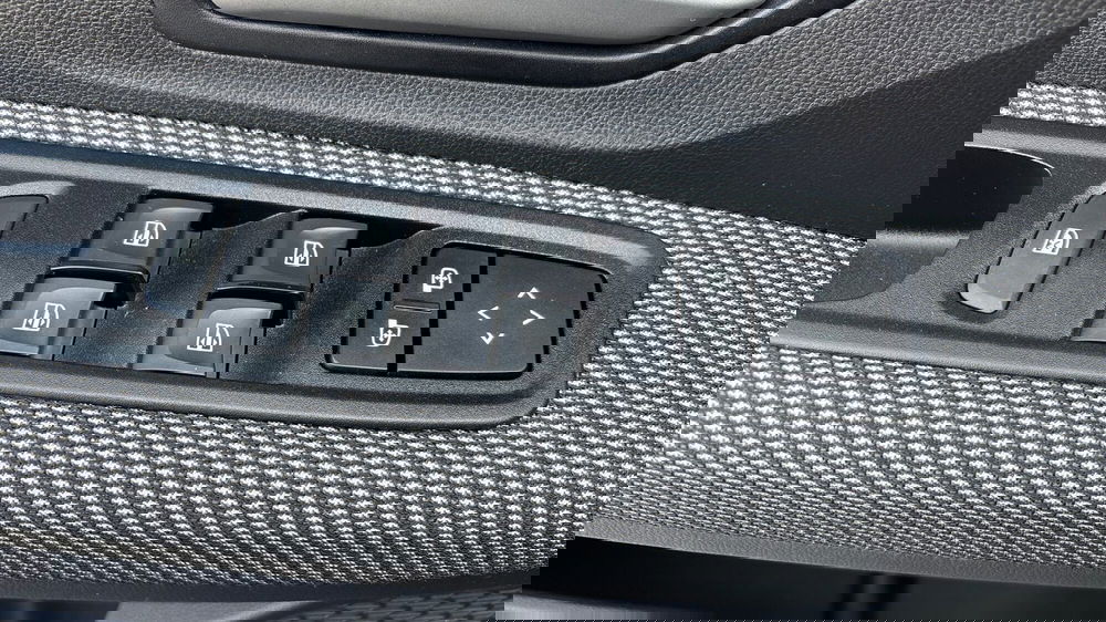 Dacia Jogger usata a Padova (16)