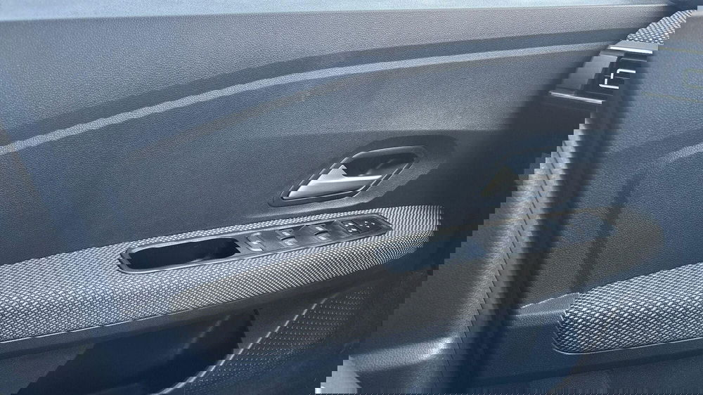 Dacia Jogger usata a Padova (17)