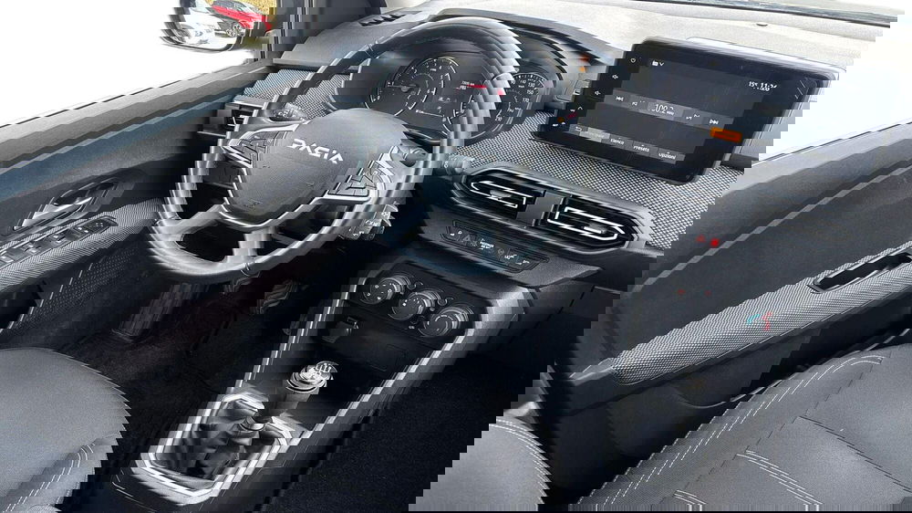 Dacia Jogger usata a Padova (7)