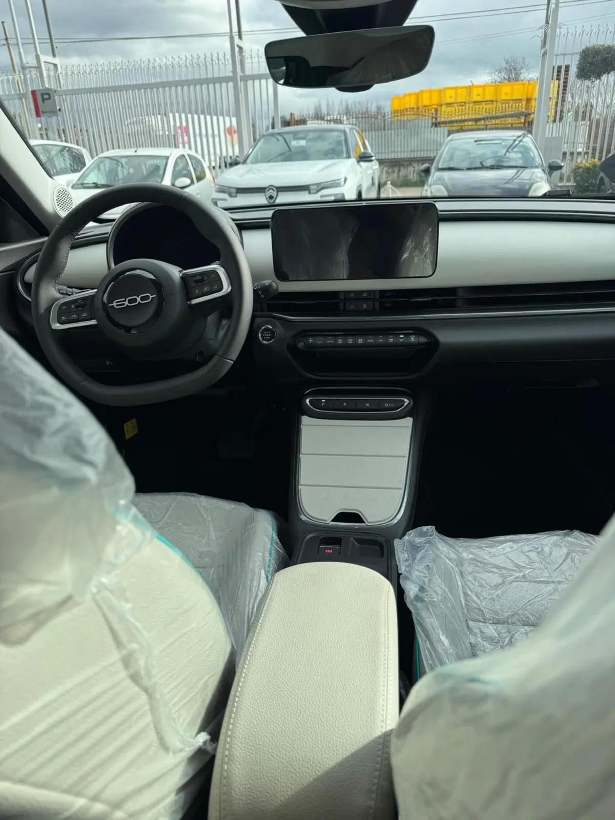Fiat 600 nuova a Caserta (9)