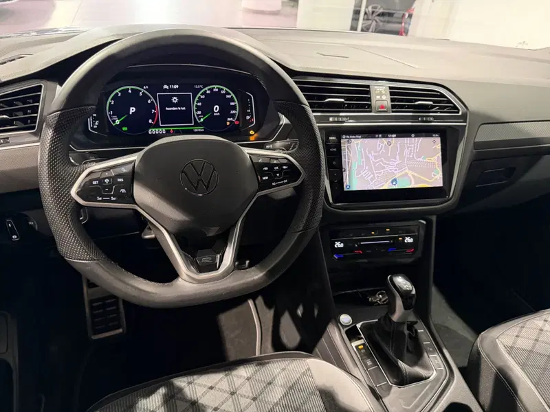 Volkswagen Tiguan usata a Genova (16)