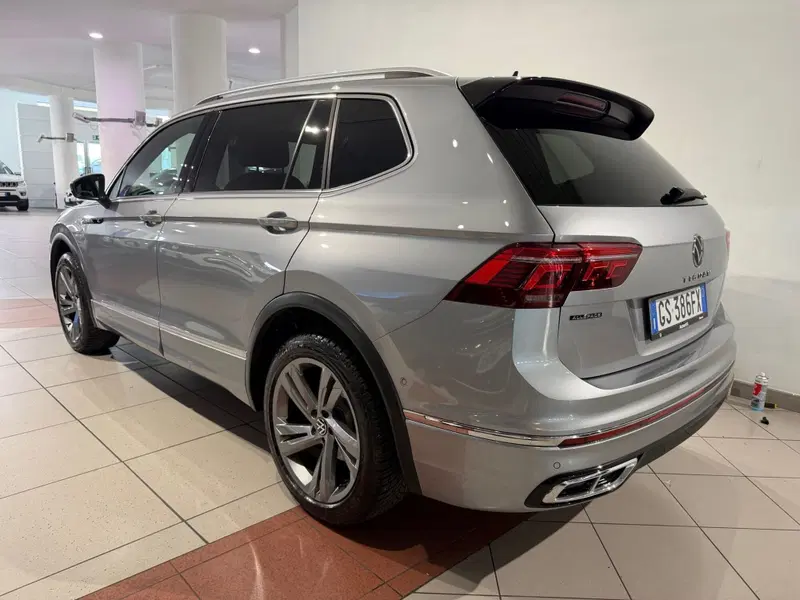 Volkswagen Tiguan usata a Genova (3)