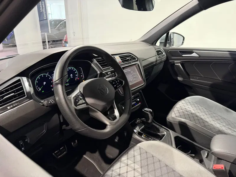 Volkswagen Tiguan usata a Genova (8)