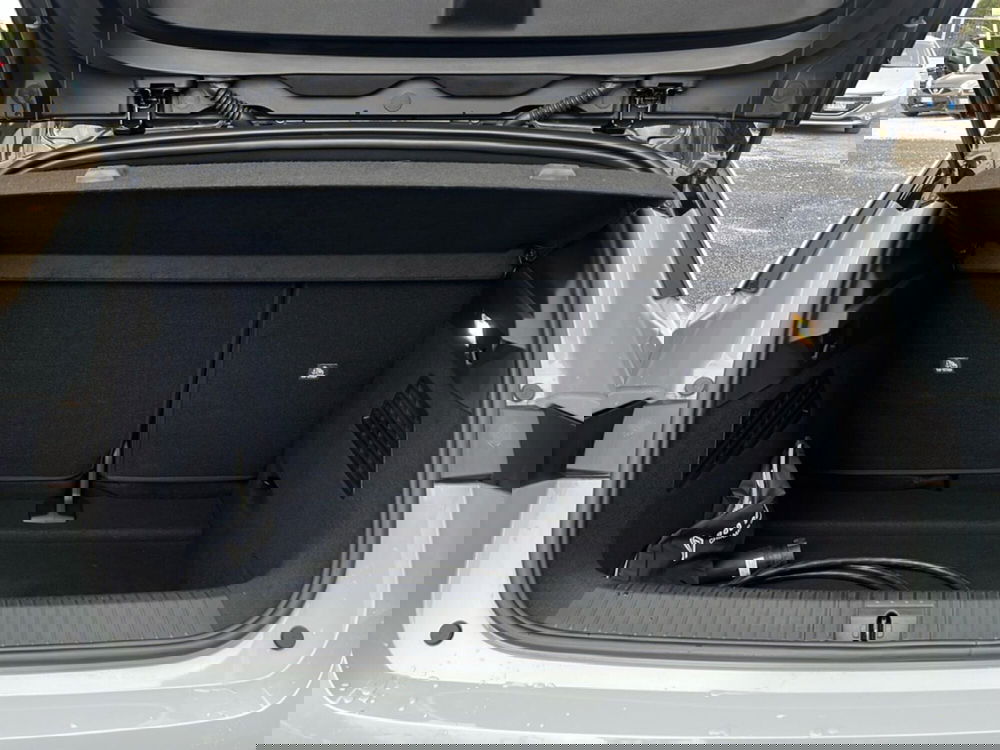 Renault Megane E-Tech Electric usata a Roma (10)