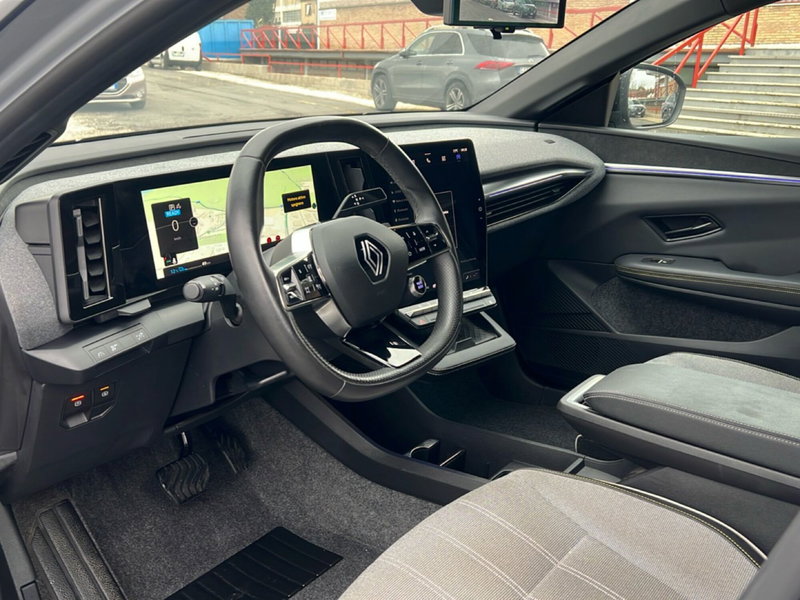 Renault Megane E-Tech Electric usata a Roma (12)