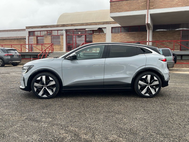 Renault Megane E-Tech Electric usata a Roma (2)