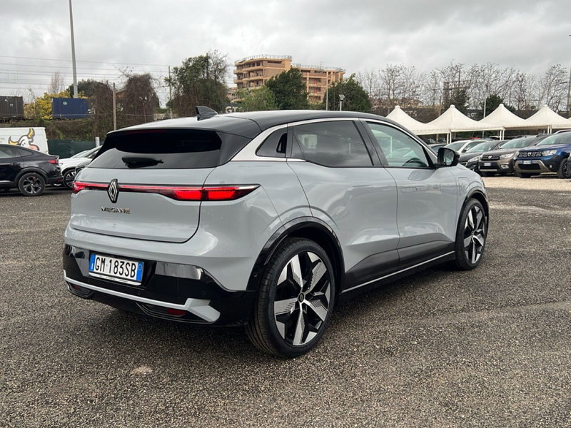 Renault Megane E-Tech Electric usata a Roma (5)