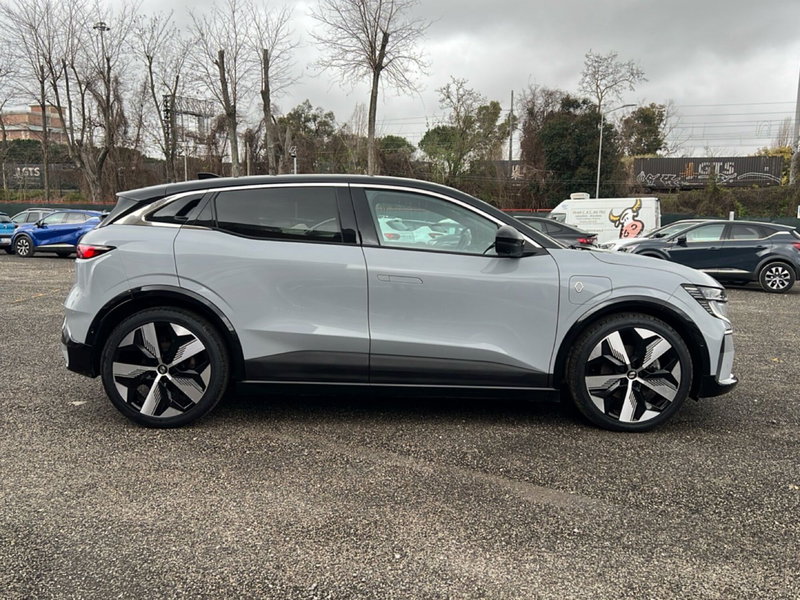 Renault Megane E-Tech Electric usata a Roma (6)
