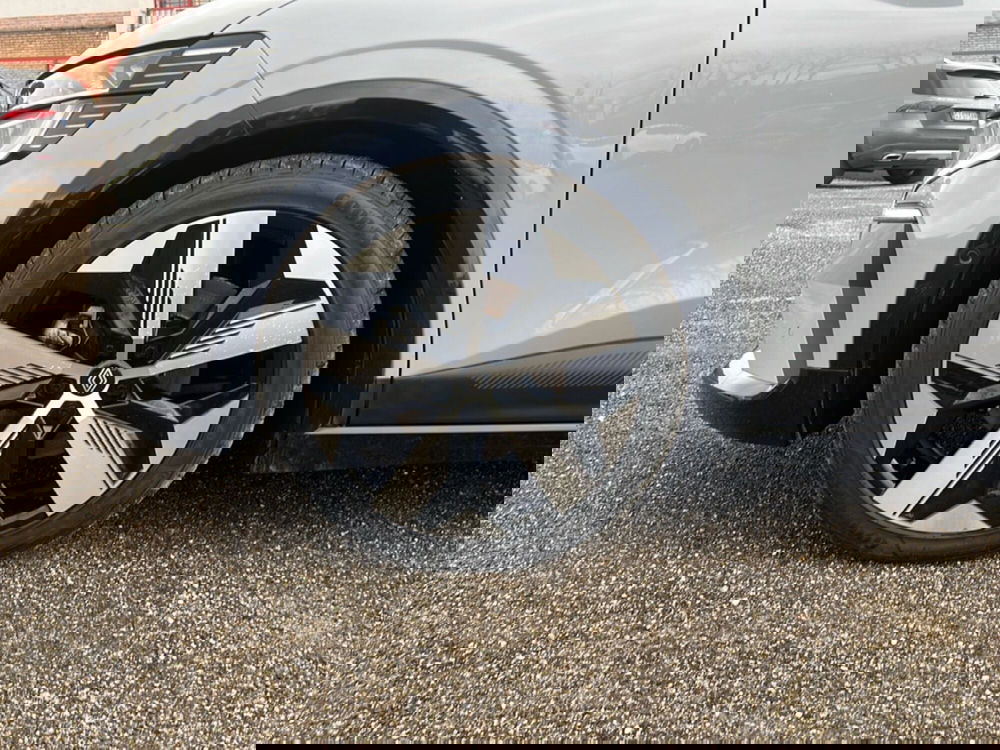 Renault Megane E-Tech Electric usata a Roma (9)