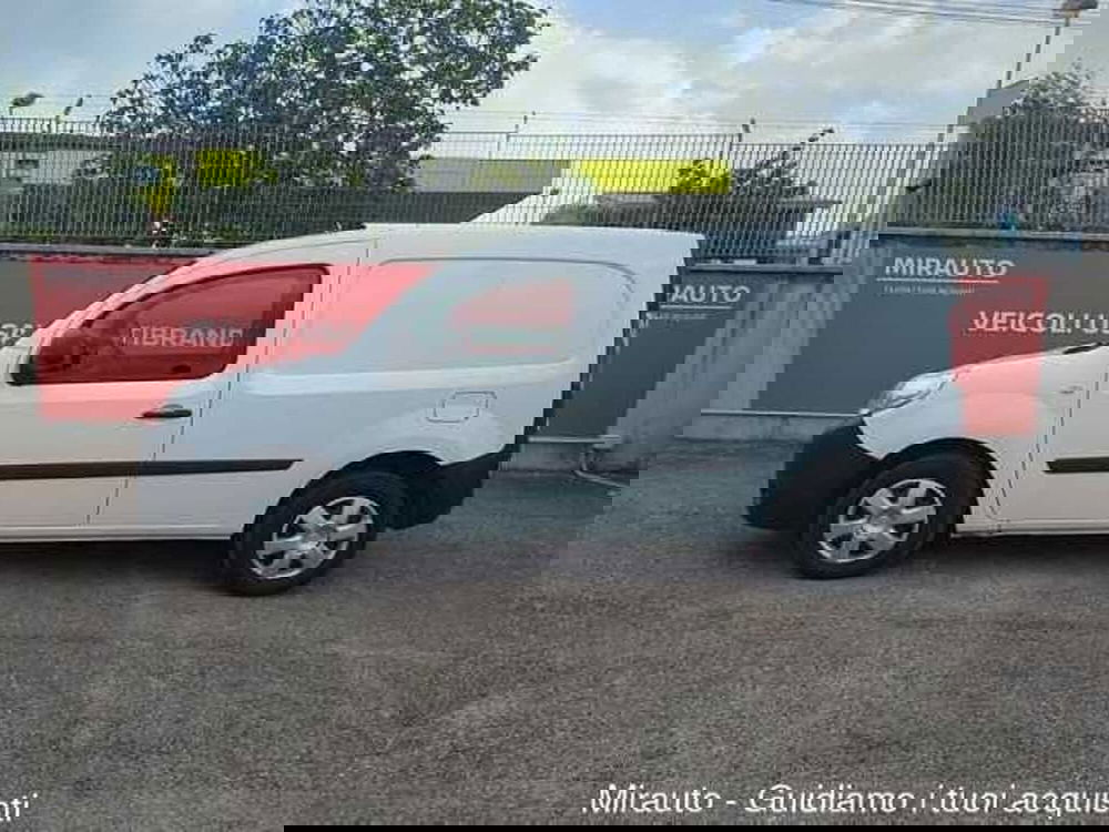 Nissan NV250 usata a Roma (4)