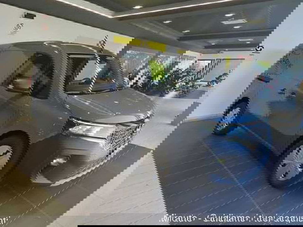 Nissan Townstar nuova a Roma