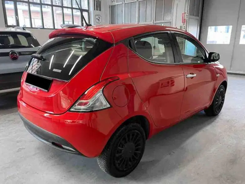 Lancia Ypsilon usata a Torino (3)