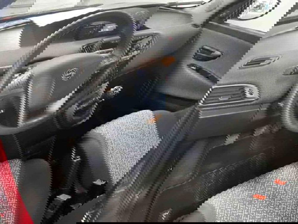 Lancia Ypsilon usata a Torino (6)