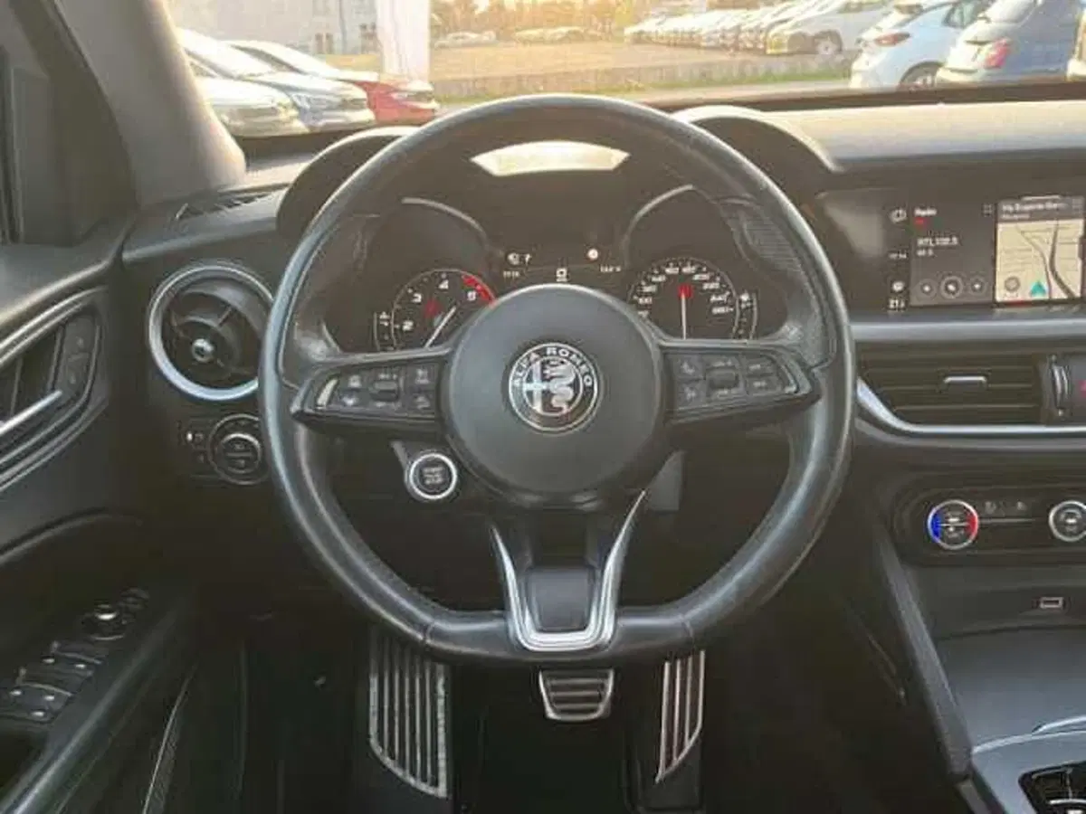 Alfa Romeo Stelvio usata a Ravenna (12)