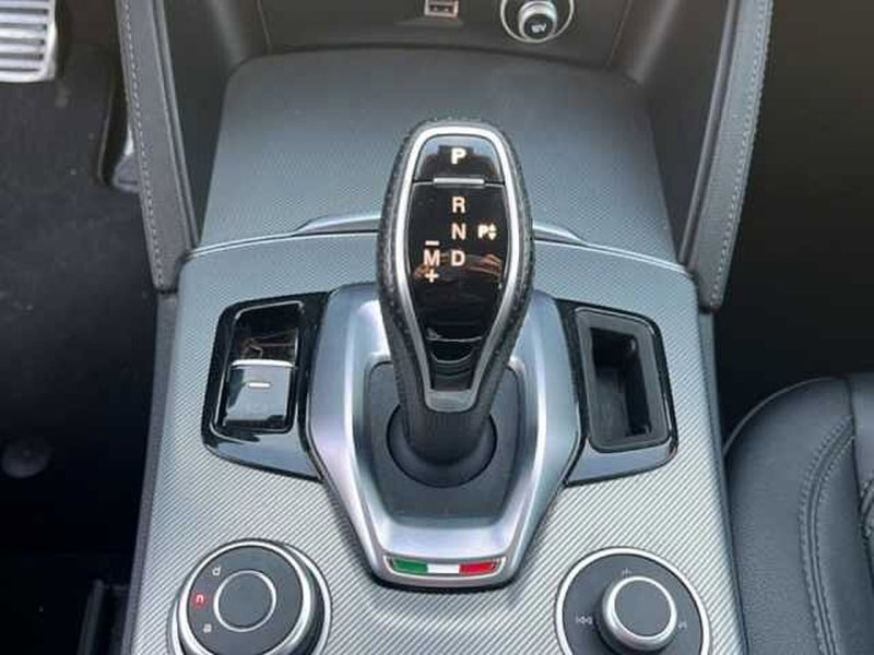 Alfa Romeo Stelvio usata a Ravenna (15)