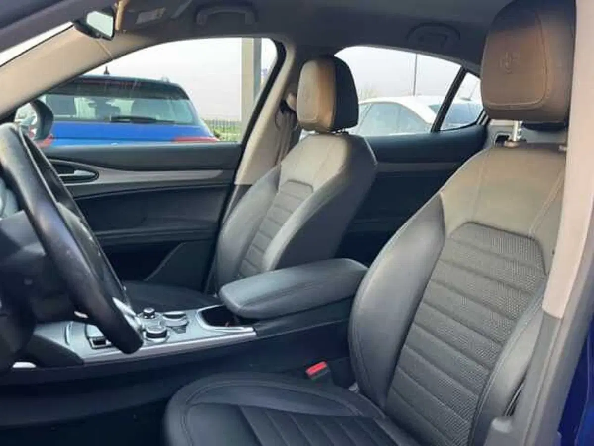 Alfa Romeo Stelvio usata a Ravenna (18)