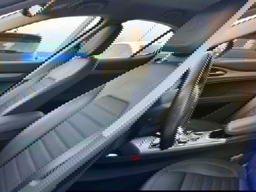 Alfa Romeo Stelvio usata a Ravenna (18)