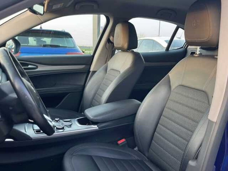 Alfa Romeo Stelvio usata a Ravenna (18)