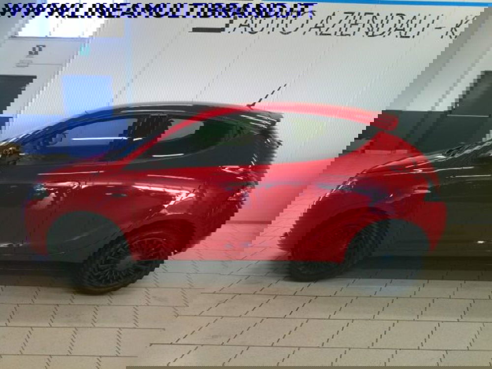 Lancia Ypsilon usata a Piacenza (4)
