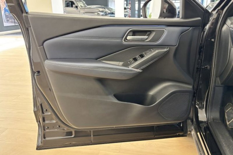 Nissan Qashqai usata a Latina (13)