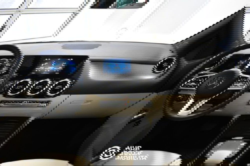 Mercedes-Benz GLA SUV usata a Perugia (10)