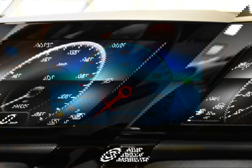 Mercedes-Benz GLA SUV usata a Perugia (8)