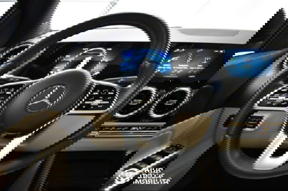 Mercedes-Benz GLA SUV usata a Perugia (9)