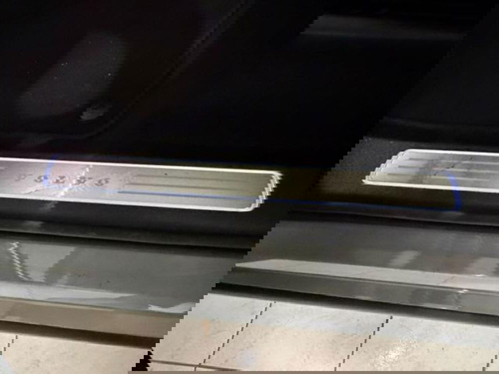 Volvo XC90 usata a Como (14)