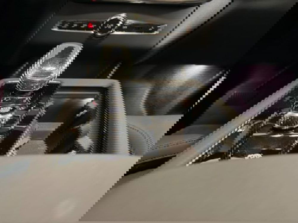 Volvo XC90 usata a Como (8)