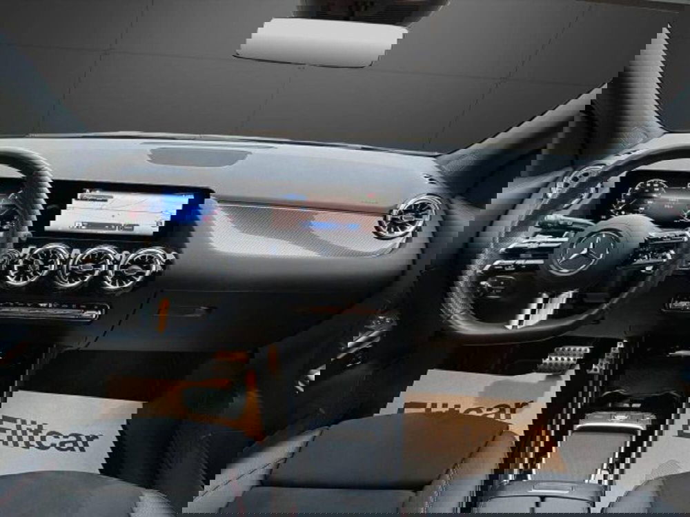 Mercedes-Benz GLA SUV usata a Novara (13)