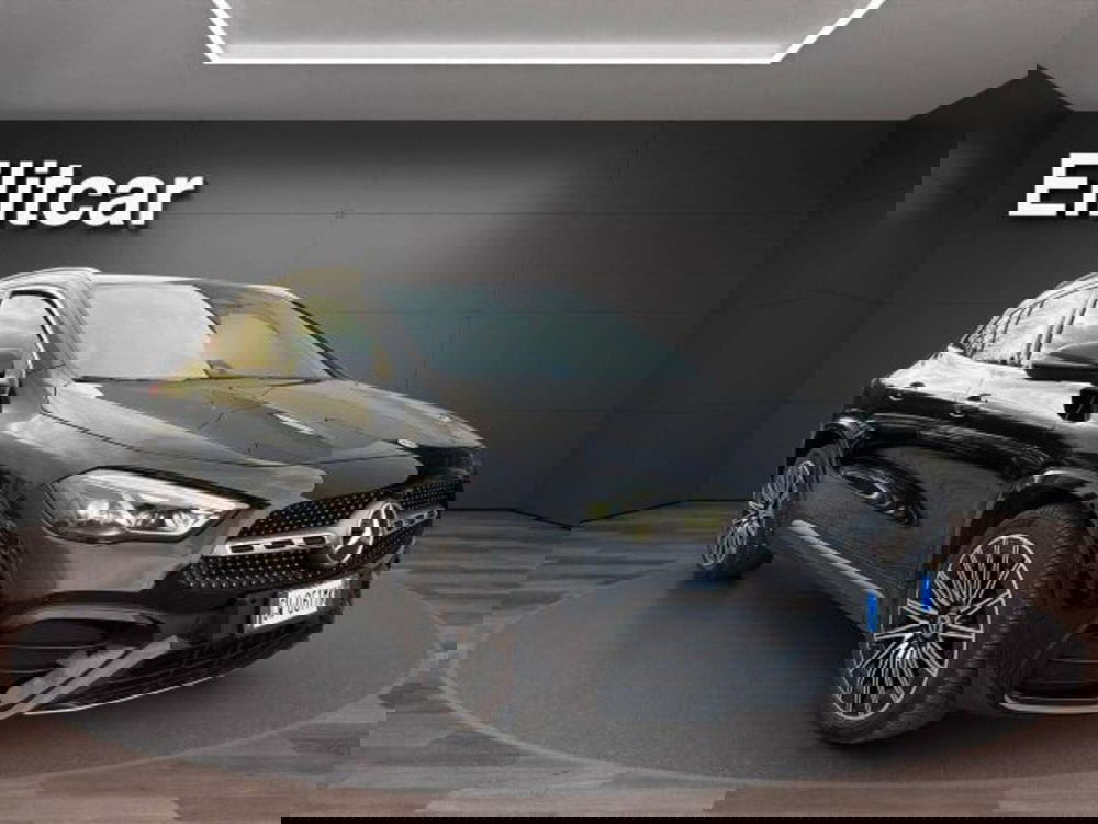 Mercedes-Benz GLA SUV usata a Novara (7)