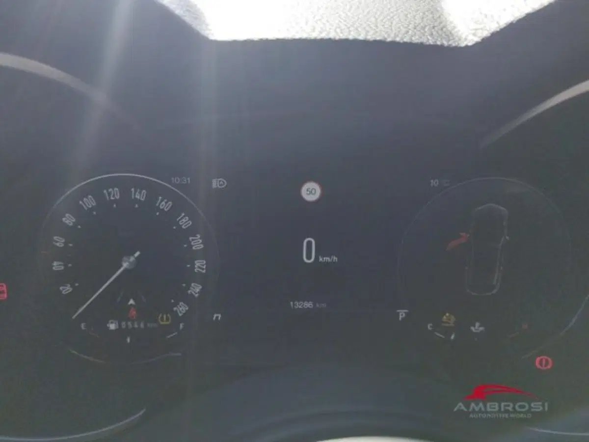 Alfa Romeo Stelvio usata a Perugia (13)
