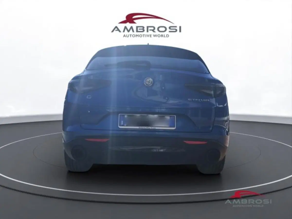 Alfa Romeo Stelvio usata a Perugia (8)