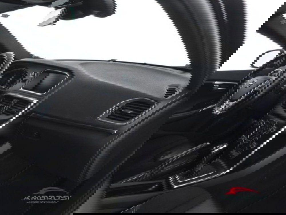 Volvo V40 usata a Perugia (12)