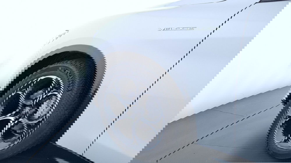 Alfa Romeo Stelvio usata a Perugia (10)