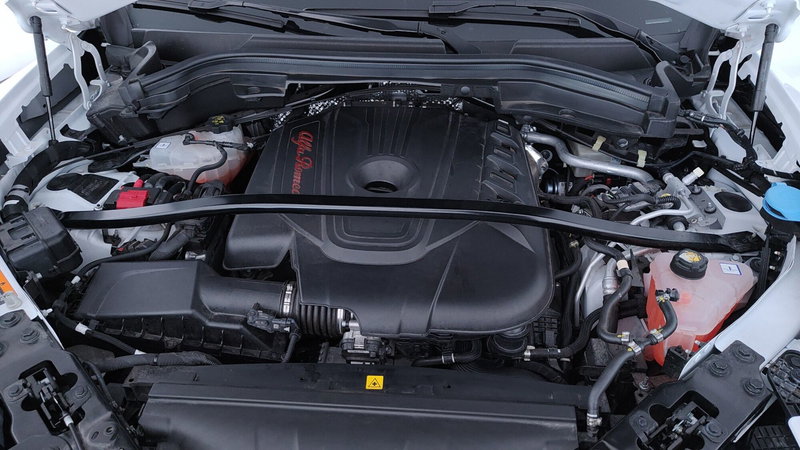 Alfa Romeo Stelvio usata a Perugia (12)