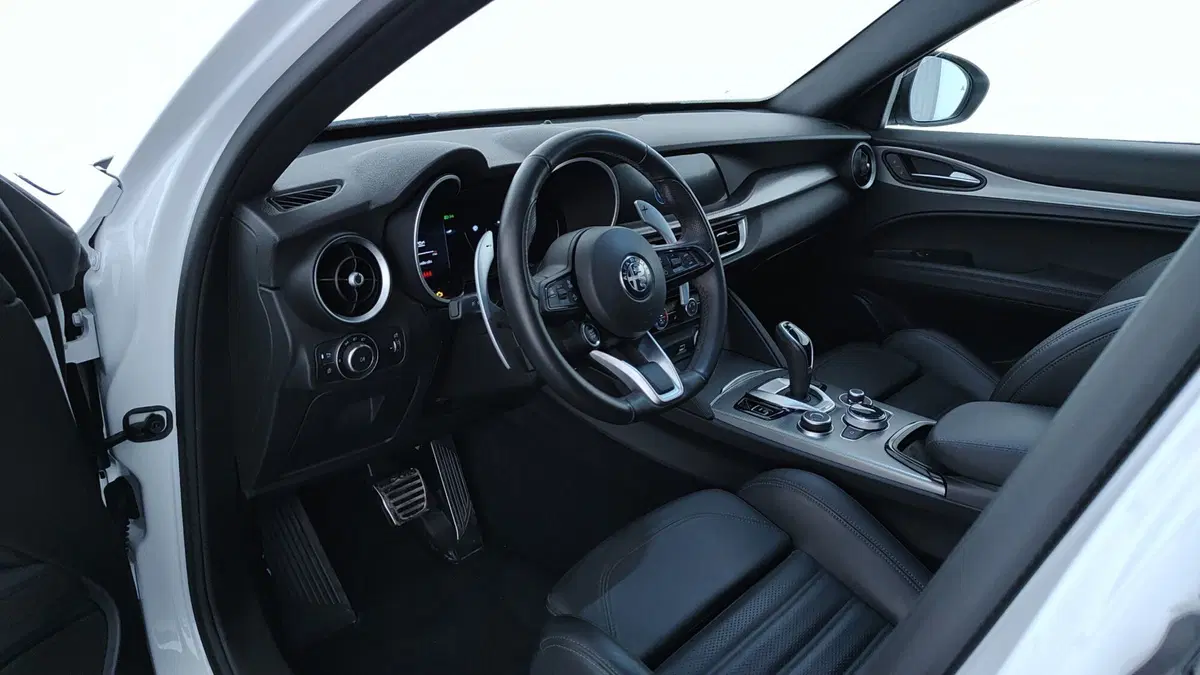 Alfa Romeo Stelvio usata a Perugia (13)