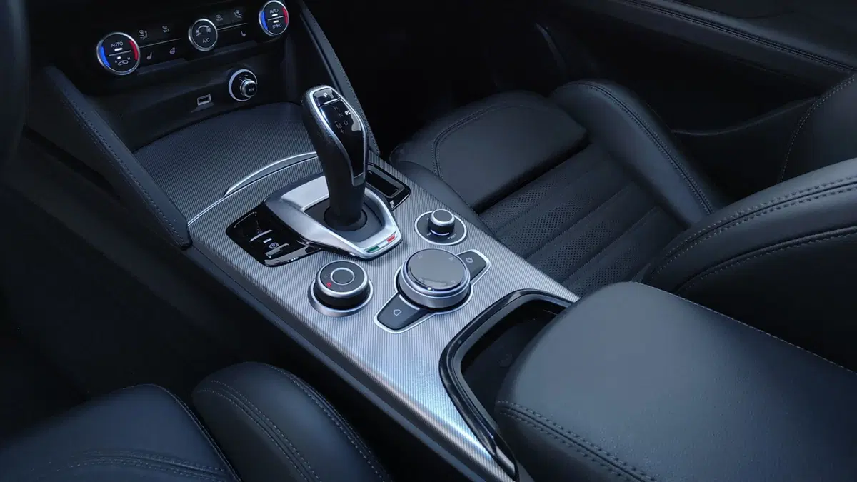 Alfa Romeo Stelvio usata a Perugia (17)